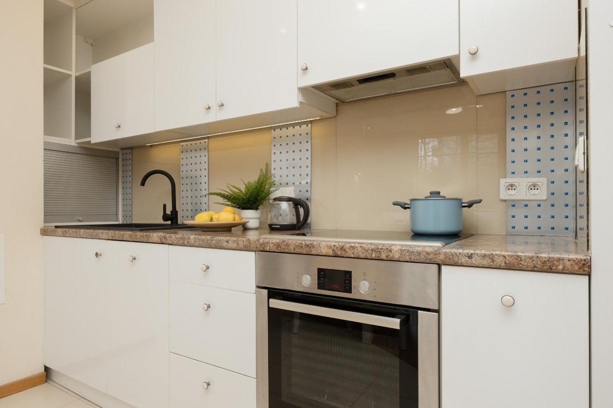 Beautiful With Spacious Terrace By Renters Warszawa