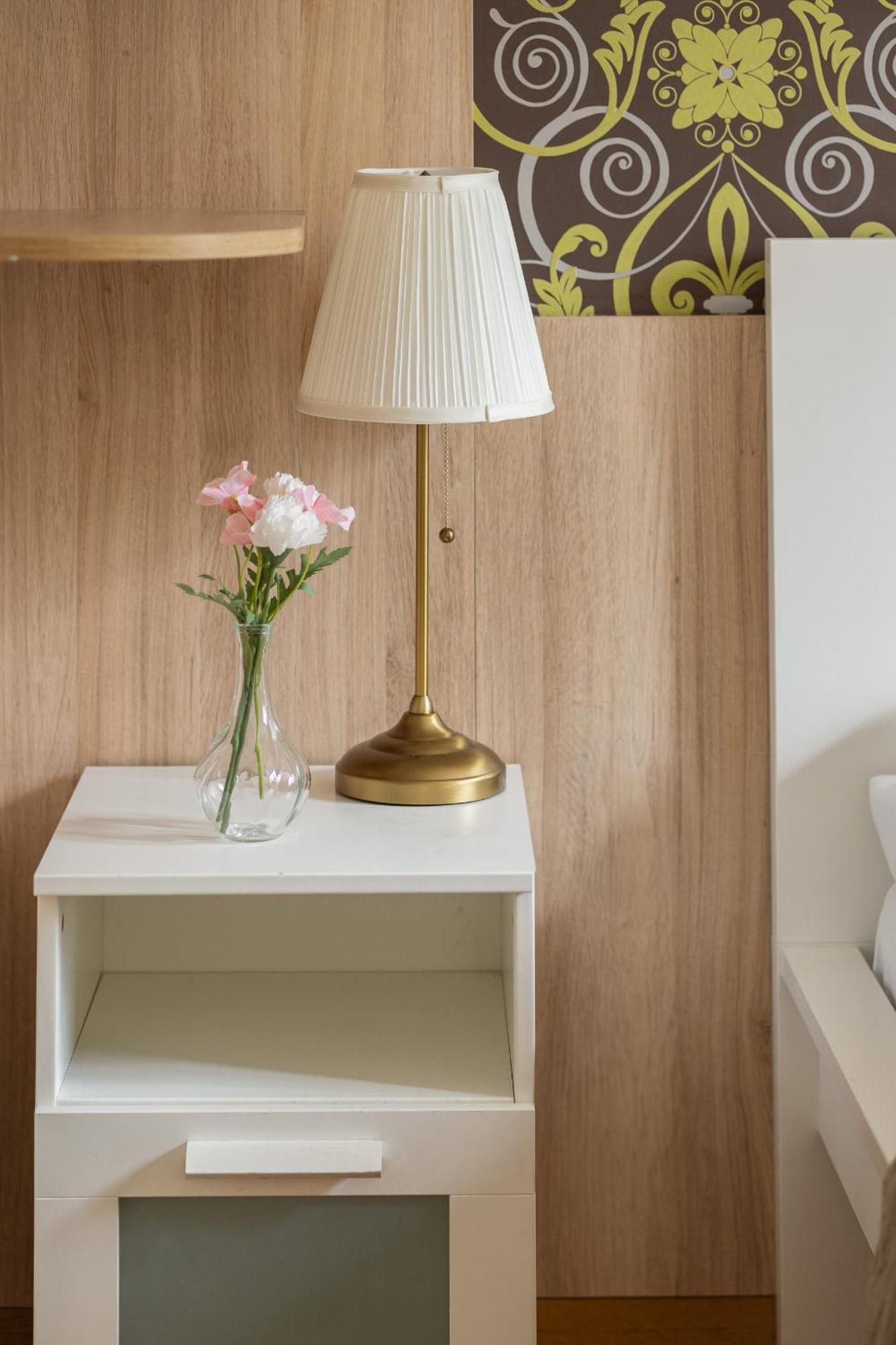 Beautiful With Spacious Terrace By Renters Apartment